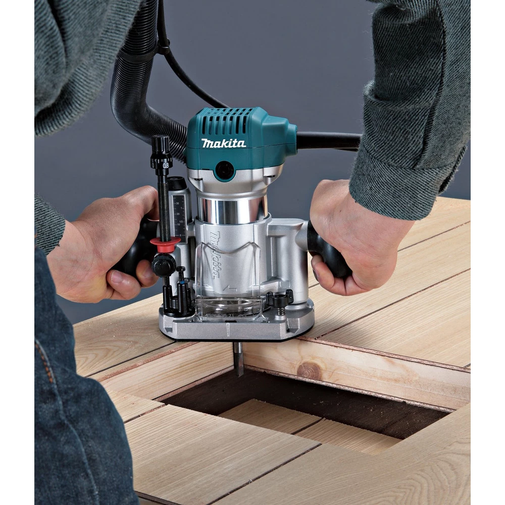 Makita RT0701CX3 1-1/4 HP Compact Router Kit With Attachments 10 Makita RT0701CX3 1-1/4 HP Compact Router Kit With Attachments - Image 8