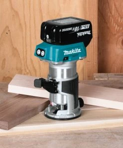 Factory Reconditioned Makita XTR01T7-R 18V LXT Lithium-Ion 1/4 In. Cordless Compact Router Kit (5 Ah) 11 Factory Reconditioned Makita XTR01T7-R 18V LXT Lithium-Ion 1/4 In. Cordless Compact Router Kit (5 Ah) -Woodworking Tools store mktrxtr01t7 r c